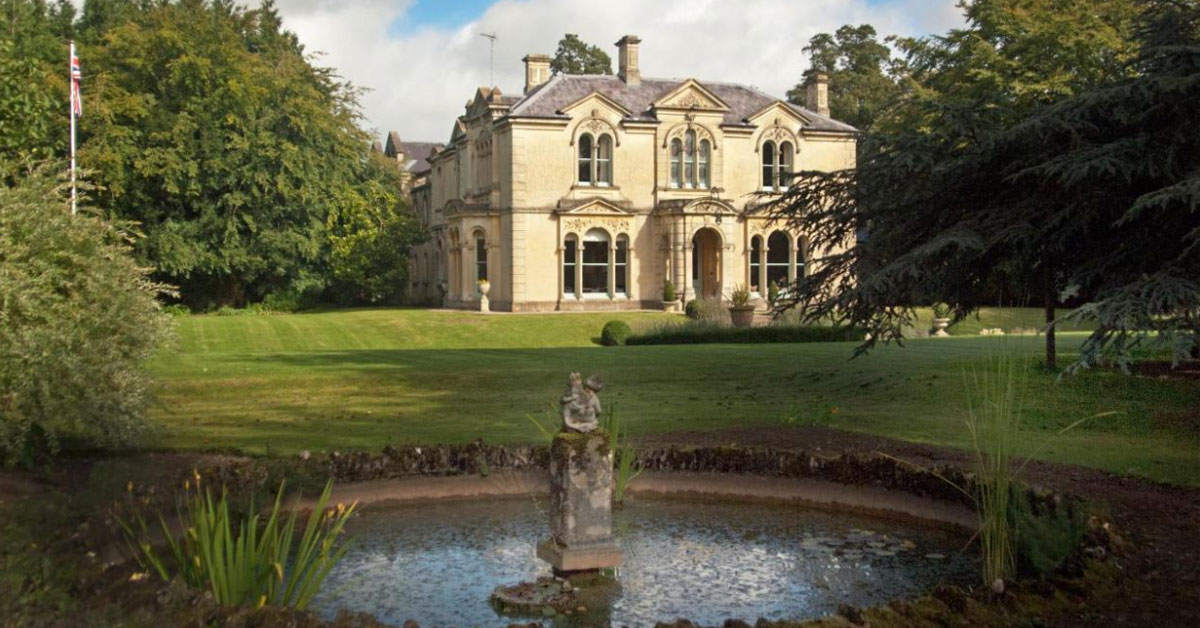 4 Star Country House Hotel in Wiltshire